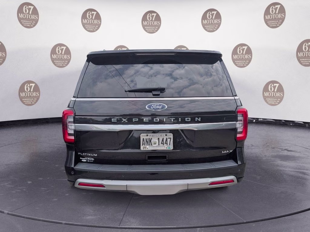 2023 Black Metallic Ford Expedition Max Platinum RWD SUV