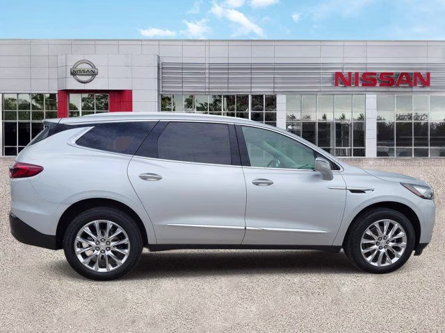 2020 Quicksilver Metallic Buick Enclave Essence FWD SUV