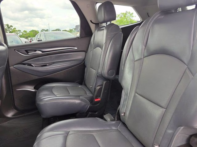 2020 Quicksilver Metallic Buick Enclave Essence FWD SUV