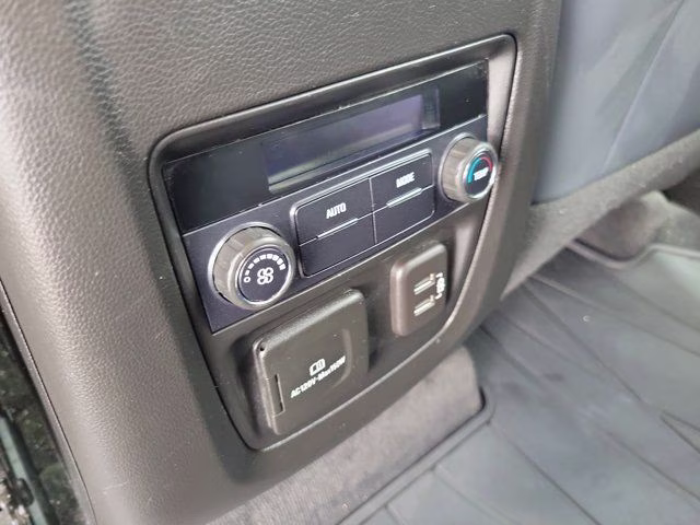 2020 Quicksilver Metallic Buick Enclave Essence FWD SUV