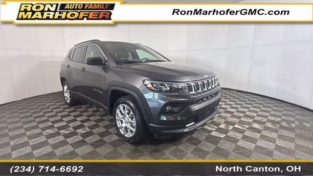 2024 Gray Jeep Compass Latitude Lux 4X4 SUV