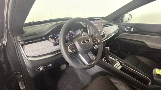 2024 Gray Jeep Compass Latitude Lux 4X4 SUV