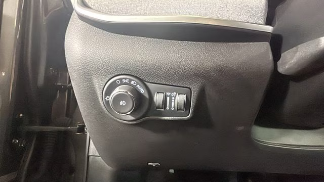 2024 Gray Jeep Compass Latitude Lux 4X4 SUV