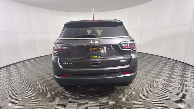 2024 Gray Jeep Compass Latitude Lux 4X4 SUV
