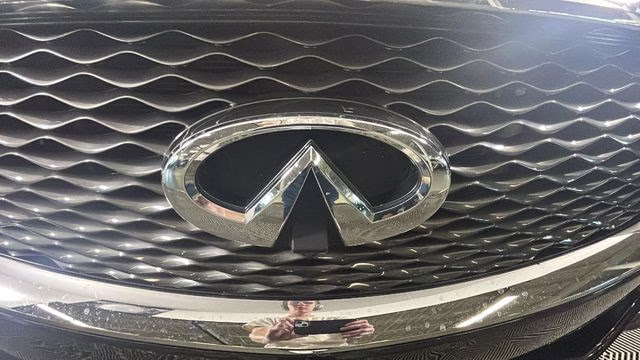 2017 Black Obsidian INFINITI QX60 Base AWD SUV