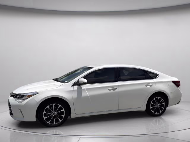 2016 Blizzard Pearl Toyota Avalon XLE FWD Sedan