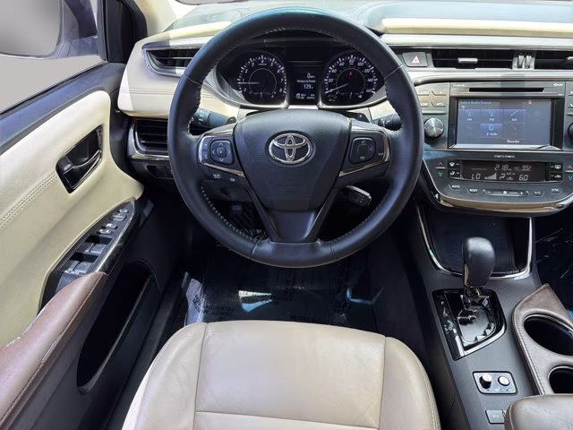 2016 Blizzard Pearl Toyota Avalon XLE FWD Sedan