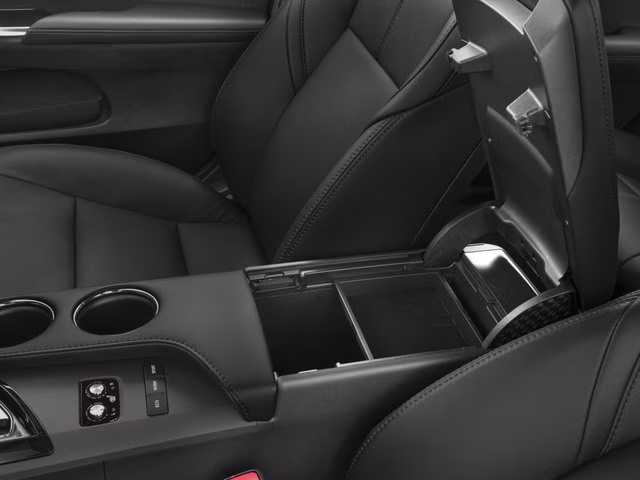 2016 Blizzard Pearl Toyota Avalon XLE FWD Sedan