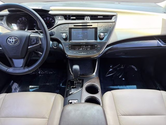 2016 Blizzard Pearl Toyota Avalon XLE FWD Sedan