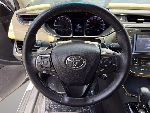 2016 Blizzard Pearl Toyota Avalon XLE FWD Sedan