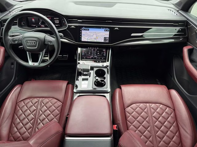 2024 Mythos Black Metallic Audi SQ7 Premium Plus AWD SUV