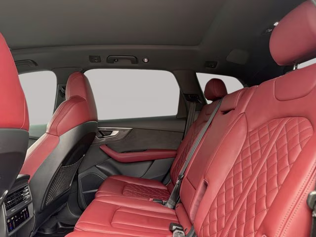 2024 Mythos Black Metallic Audi SQ7 Premium Plus AWD SUV