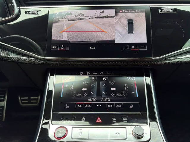 2024 Mythos Black Metallic Audi SQ7 Premium Plus AWD SUV