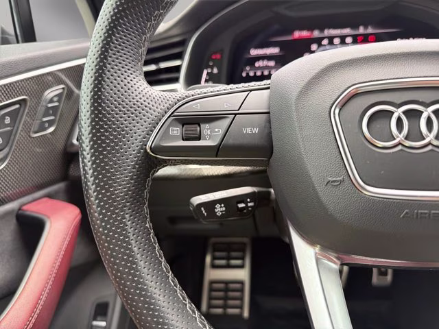 2024 Mythos Black Metallic Audi SQ7 Premium Plus AWD SUV