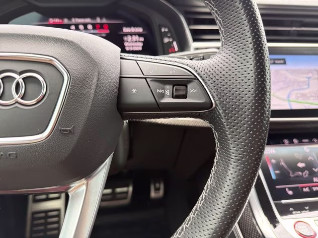 2024 Mythos Black Metallic Audi SQ7 Premium Plus AWD SUV