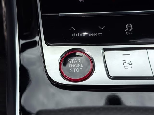 2024 Mythos Black Metallic Audi SQ7 Premium Plus AWD SUV