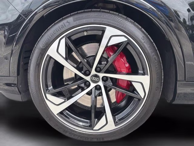 2024 Mythos Black Metallic Audi SQ7 Premium Plus AWD SUV