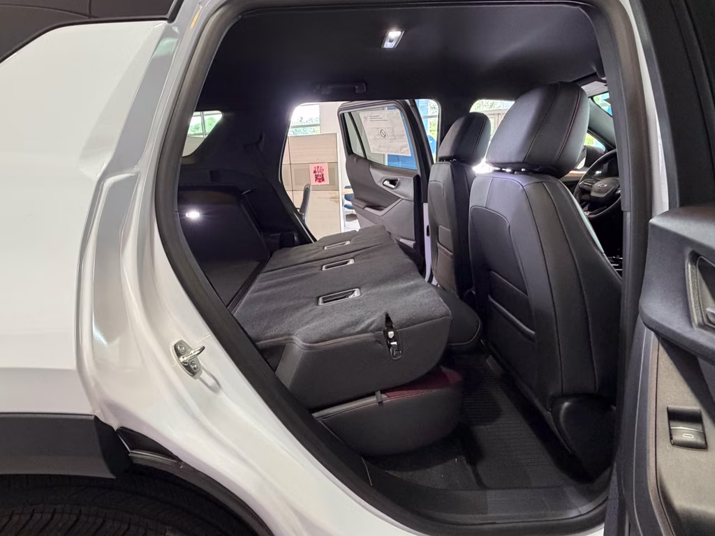 2026 Polar White Tricoat Chevrolet Equinox FWD RS FWD SUV