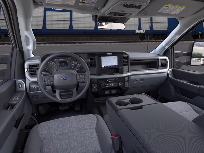 2026 Oxford White Ford Super Duty F-350 DRW XL 4X4 Truck