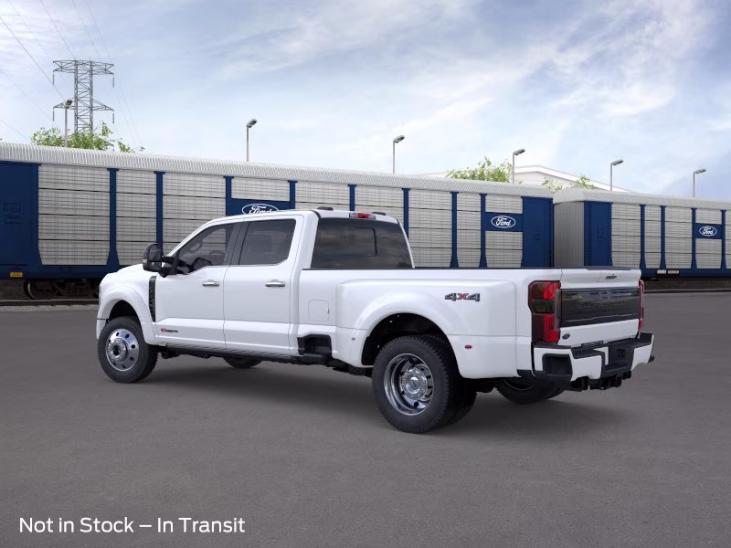 2026 Star White Metallic Tri-Coat Ford Super Duty F-450 DRW Platinum 4X4 Truck