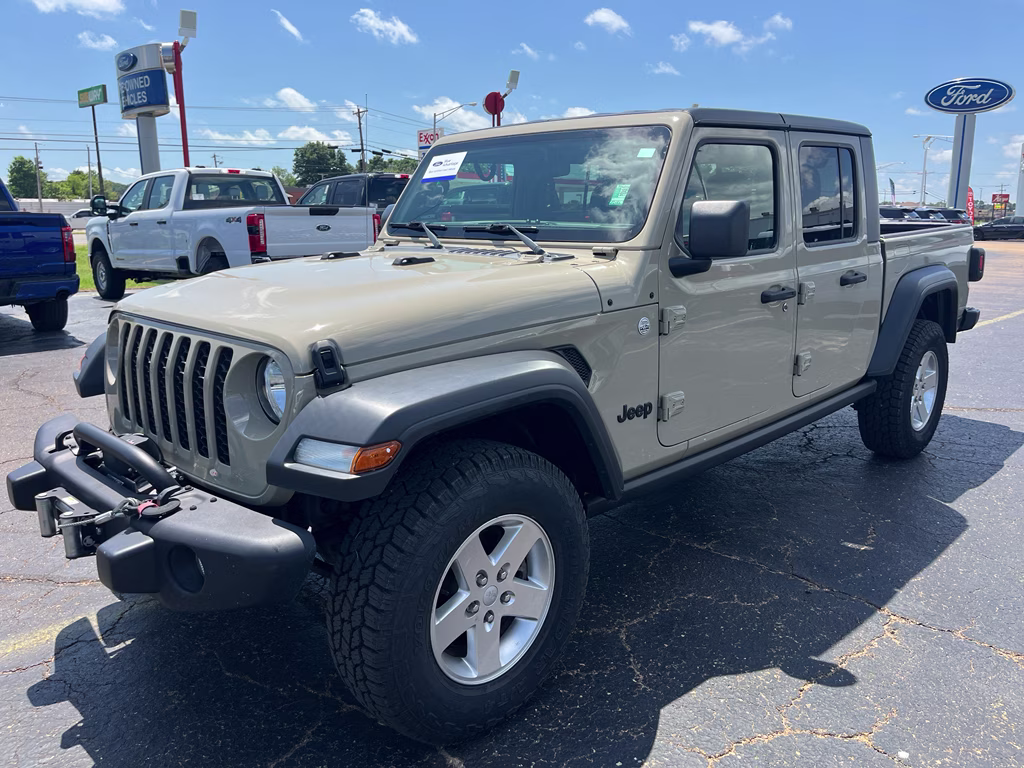 2020 Gobi Clearcoat Jeep Gladiator Sport S 4X4 Truck