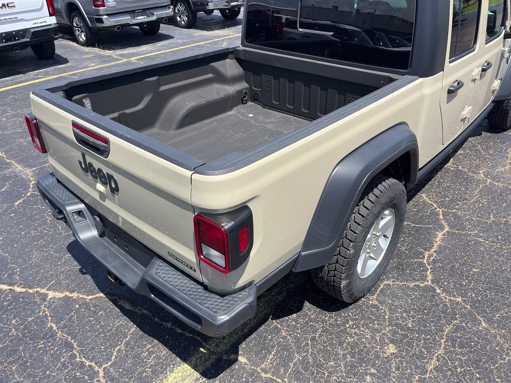 2020 Gobi Clearcoat Jeep Gladiator Sport S 4X4 Truck