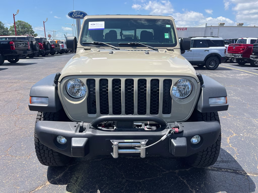 2020 Gobi Clearcoat Jeep Gladiator Sport S 4X4 Truck