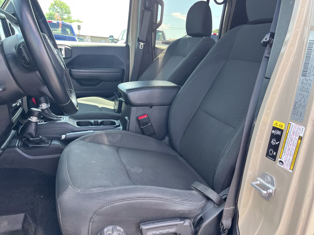 2020 Gobi Clearcoat Jeep Gladiator Sport S 4X4 Truck