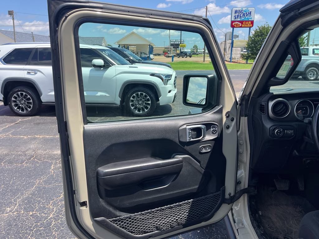 2020 Gobi Clearcoat Jeep Gladiator Sport S 4X4 Truck