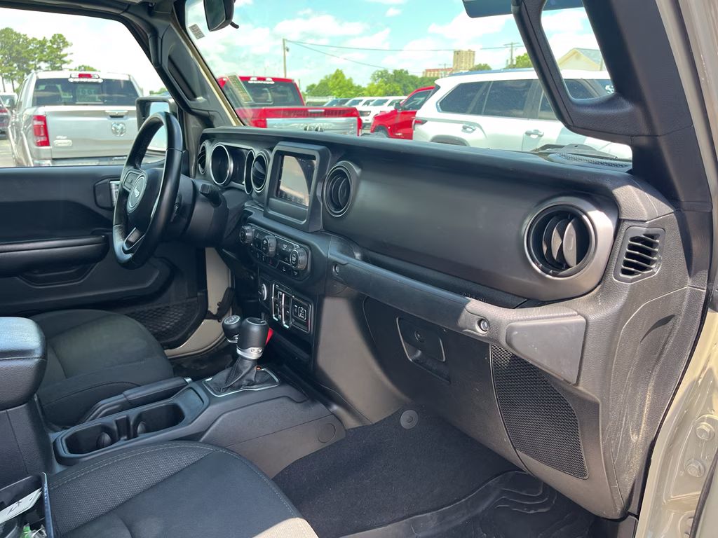 2020 Gobi Clearcoat Jeep Gladiator Sport S 4X4 Truck
