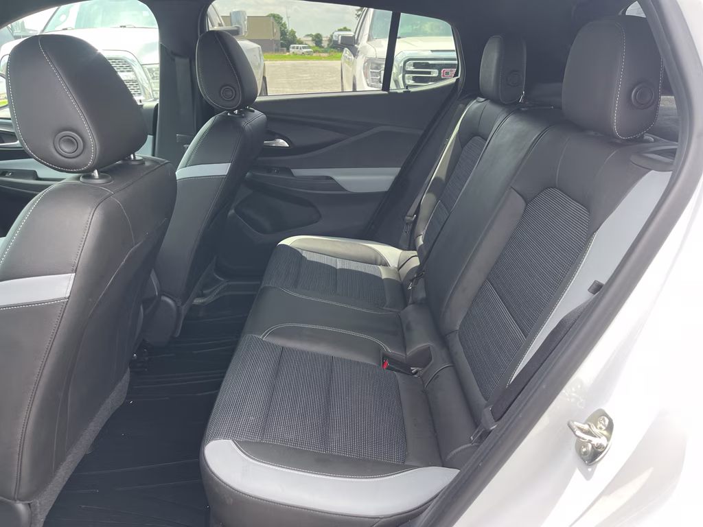 2024 Summit White Buick Envista Preferred FWD SUV