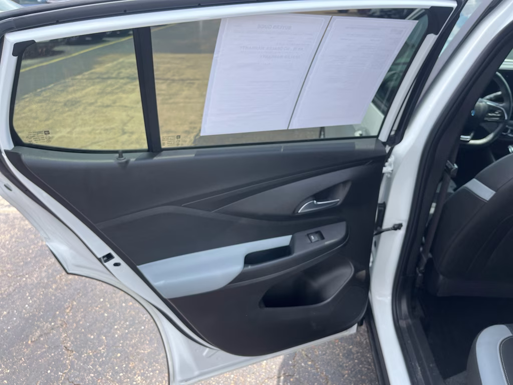 2024 Summit White Buick Envista Preferred FWD SUV