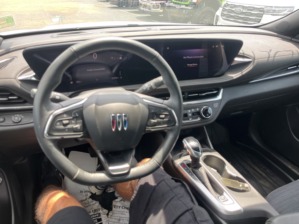 2024 Summit White Buick Envista Preferred FWD SUV