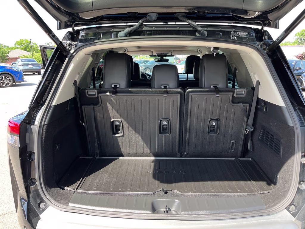 2024 Super Black Nissan Pathfinder Platinum FWD SUV