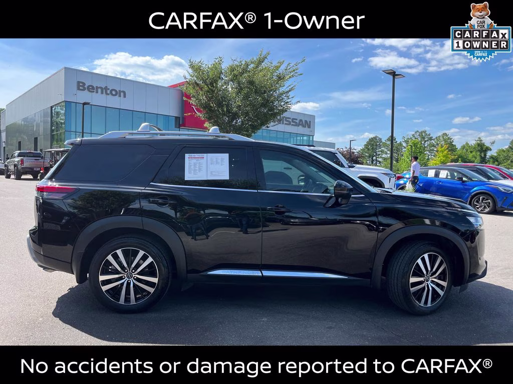 2024 Super Black Nissan Pathfinder Platinum FWD SUV