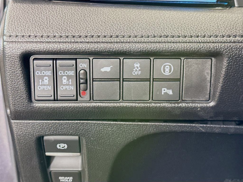 2023 Modern Steel Honda Odyssey Elite FWD Van