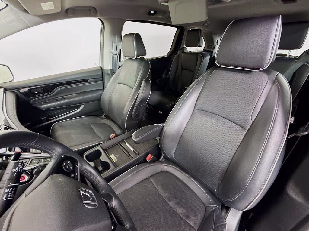 2023 Modern Steel Honda Odyssey Elite FWD Van