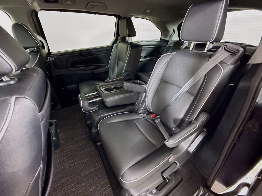 2023 Modern Steel Honda Odyssey Elite FWD Van
