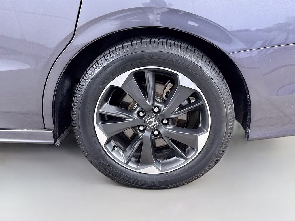 2023 Modern Steel Honda Odyssey Elite FWD Van