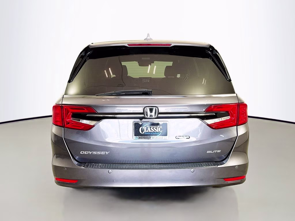 2023 Modern Steel Honda Odyssey Elite FWD Van