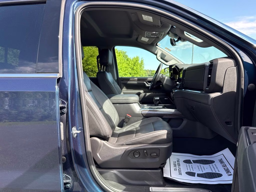 2023 Northsky Blue Metallic Chevrolet Silverado 1500 LTZ 4X4 Truck