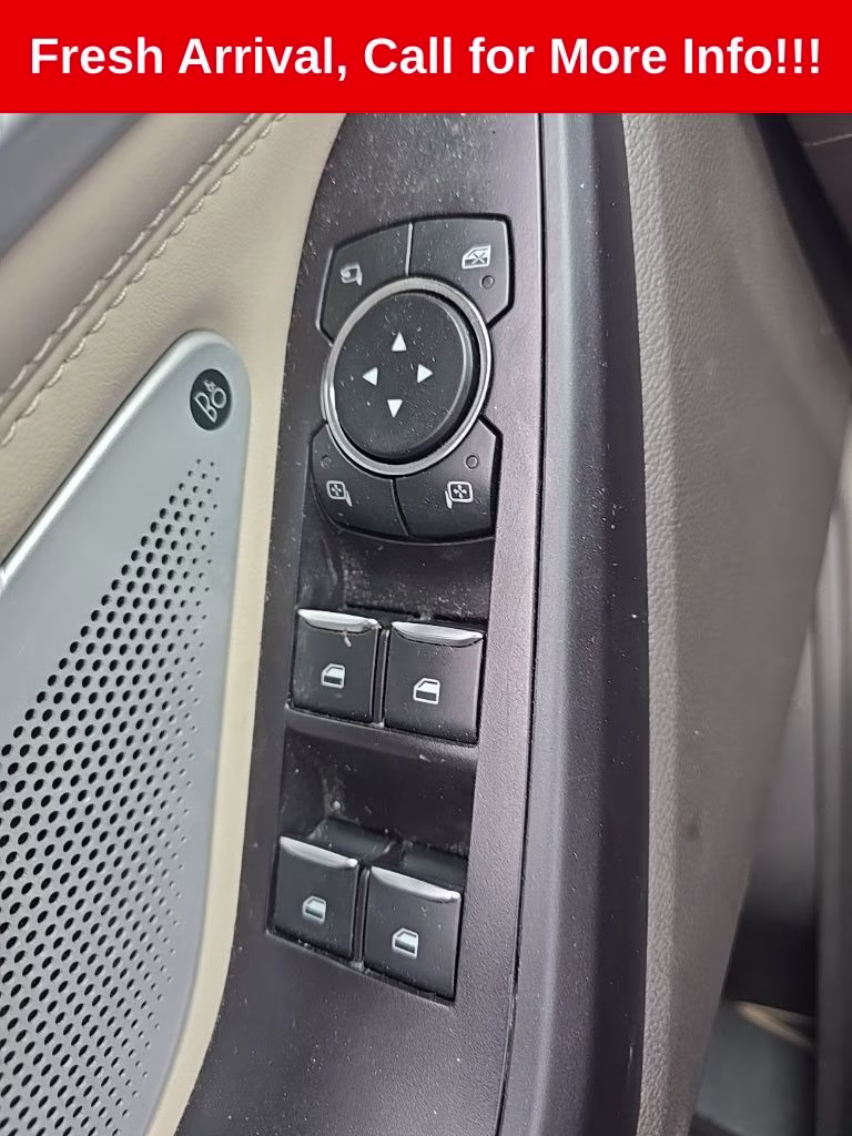 2020 Black Metallic Ford Explorer Platinum 4X4 SUV