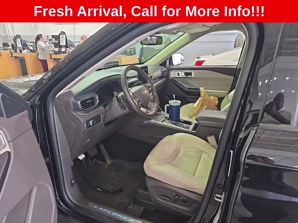 2020 Black Metallic Ford Explorer Platinum 4X4 SUV