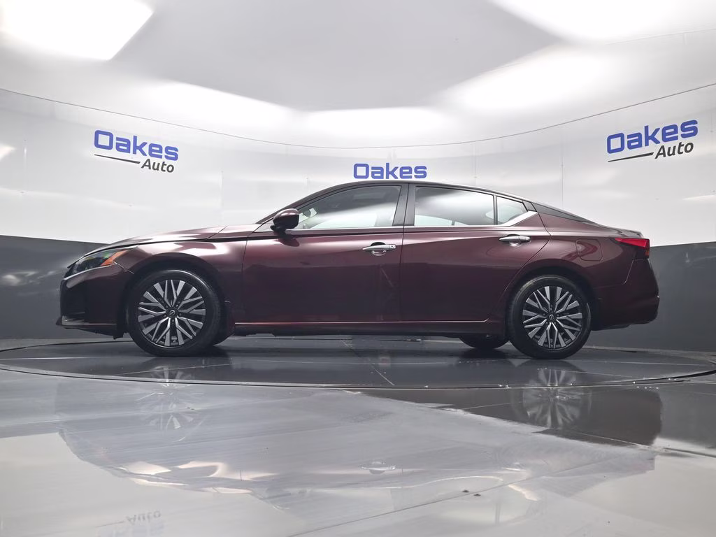 2024 Garnet Pearl Metallic Nissan Altima 2.5 SV FWD Sedan