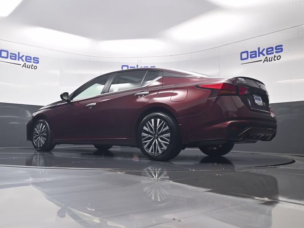 2024 Garnet Pearl Metallic Nissan Altima 2.5 SV FWD Sedan