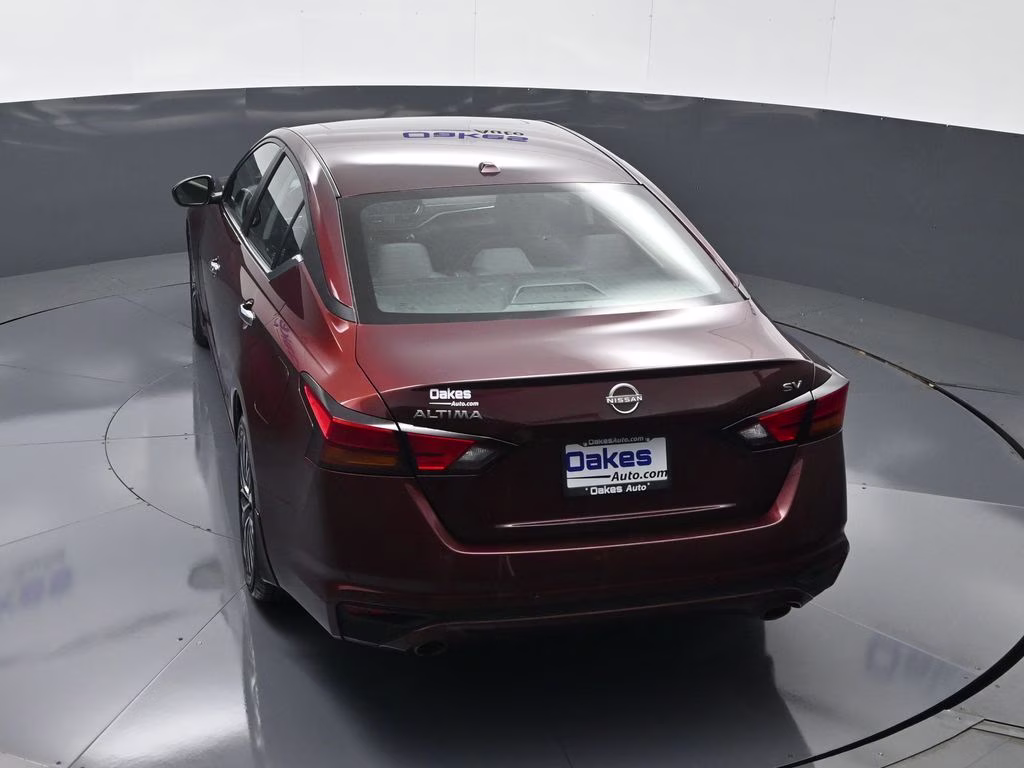 2024 Garnet Pearl Metallic Nissan Altima 2.5 SV FWD Sedan