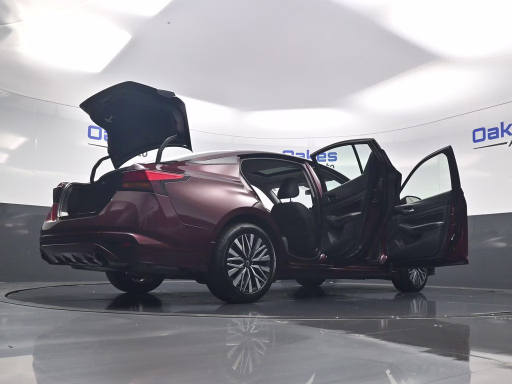 2024 Garnet Pearl Metallic Nissan Altima 2.5 SV FWD Sedan