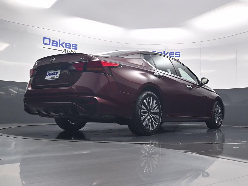 2024 Garnet Pearl Metallic Nissan Altima 2.5 SV FWD Sedan