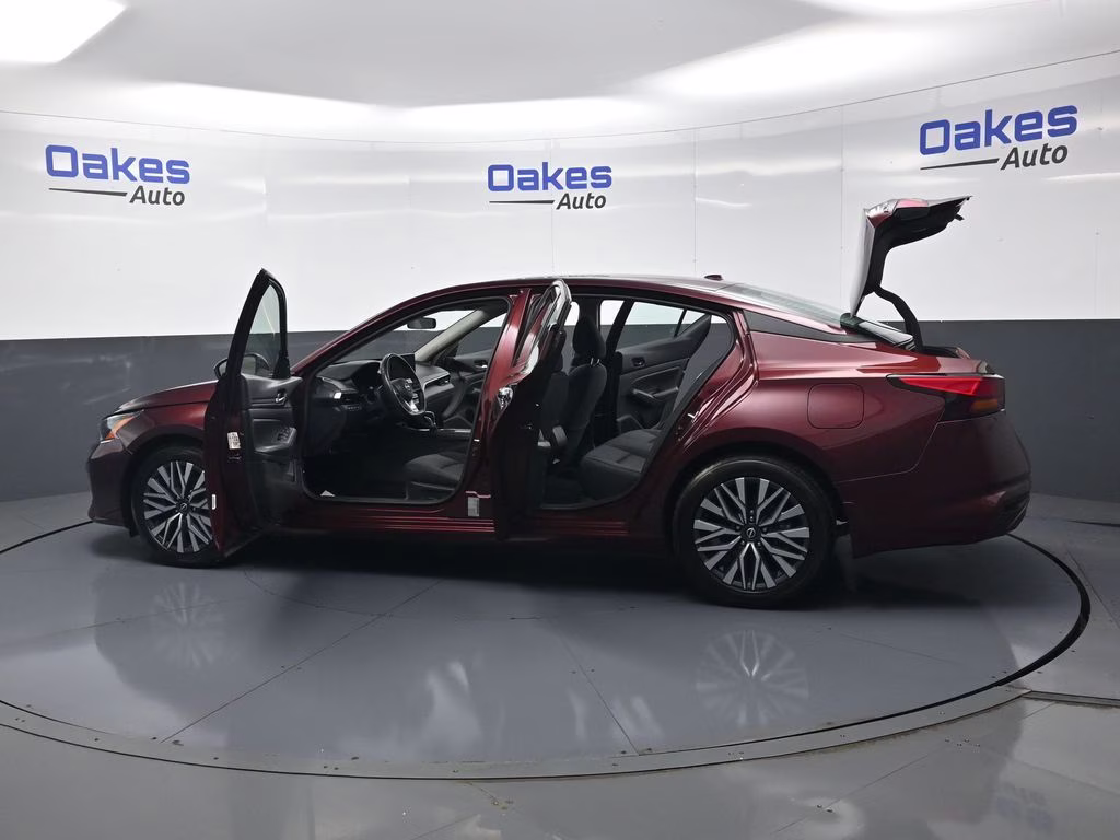 2024 Garnet Pearl Metallic Nissan Altima 2.5 SV FWD Sedan