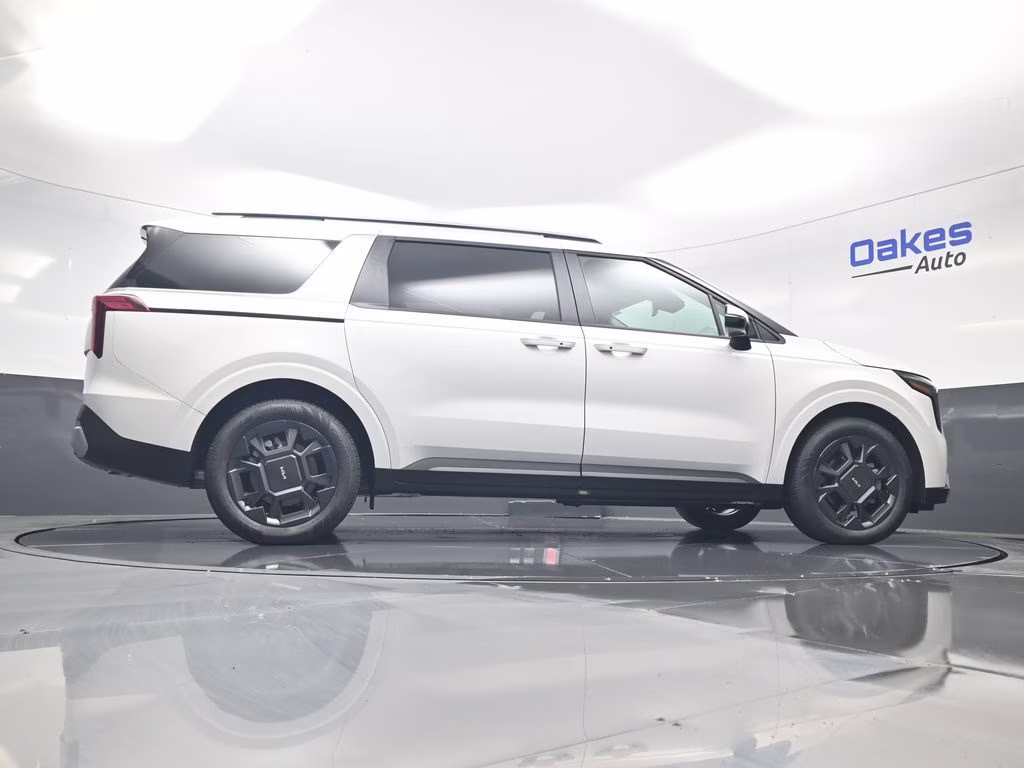 2026 Snow White Pearl Kia Carnival Hybrid EX FWD Van